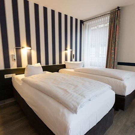 Hotel Dh Vec, Sehr Beliebtes & Leckeres Fruehstueck, Self-Check-In Фехта Экстерьер фото
